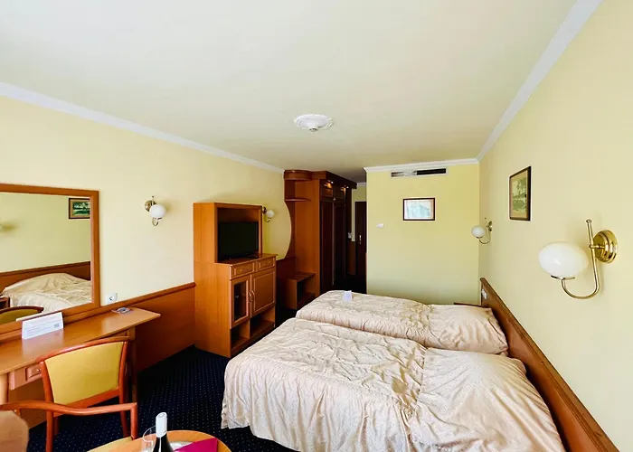 Eger Beach hotels