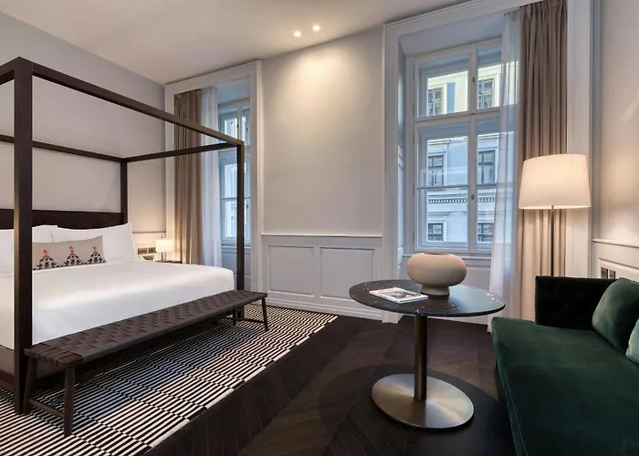 Dorothea Hotel, Budapest, Autograph Collection