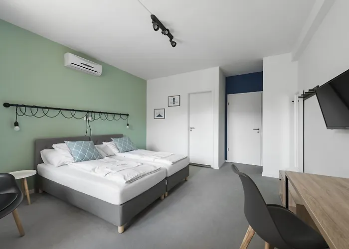 Dunakeszi Hotels