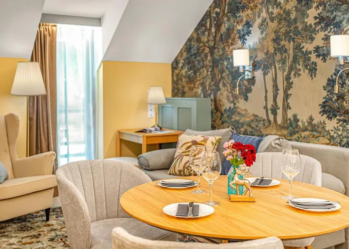Zirc Hotels